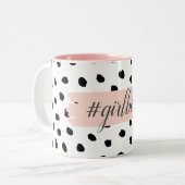 Modern Pastel Pink Girl Boss & Black Stippen Tweekleurige Koffiemok (Voorkant links)
