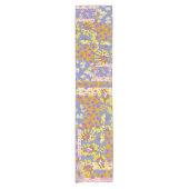 Modern Patchwork Daisy Flowers op Periwinkle Korte Tafelloper (Voorkant)