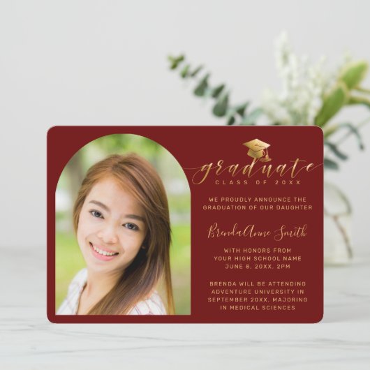 Modern Photo Gold Pet Script op maroon Afstuderen Aankondiging (Staand voorkant)