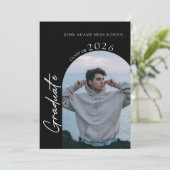 Modern Photo Graduation Party Invitation (Debout devant)