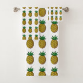 Modern Pineapple Fruits on White Bad Handdoek (Insitu)