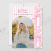 Modern Pink 2026 Graduation Invitation Kaart (Voorkant)