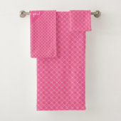 Modern Pink Heart Love Gift for Husband Bath Towel (En situation)