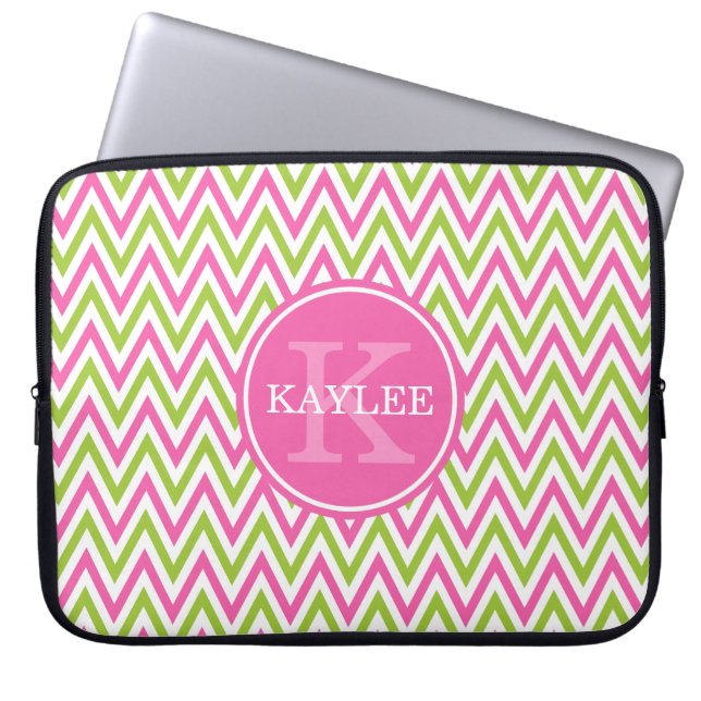 Modern Pink Lime Green Chevron & Monogram Laptop Sleeve (Voorkant)