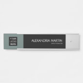 Modern Professional Black Moss Green Logo Deurbordje (Voorkant)