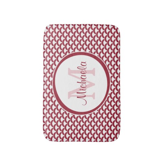 Modern Red and White Scallops Monogram en Naam Badmat (Voorkant Verticaal)