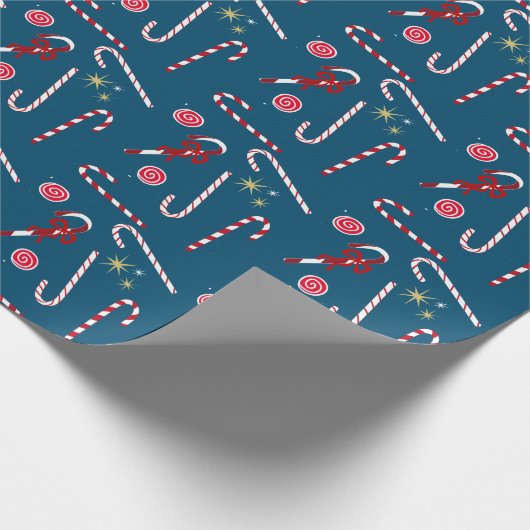 Modern Red Candy Cane Festive Kerstblauw Cadeaupapier (Hoek)