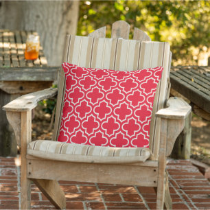 Modern Red Moroccan Quatrefoil Pattern Buitenkussen