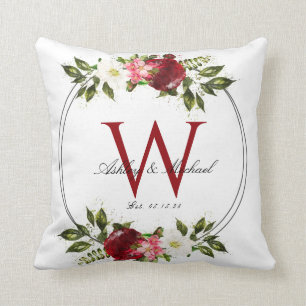 Modern Red Rose Wreath Monogram Weddenschap Kussen