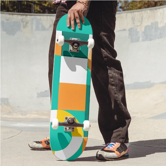 Modern Regenboog Kleurrijk Geometrisch Patroon Skateboard