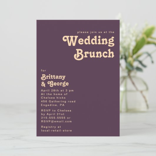 Modern Retro | Donkere Paarse bruiloft Brunch Kaart (Staand voorkant)