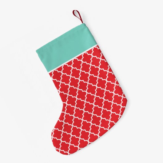 Modern rood en Aqua Quatrefoil Monogram Kleine Kerstsok (Achterkant (Hangend))
