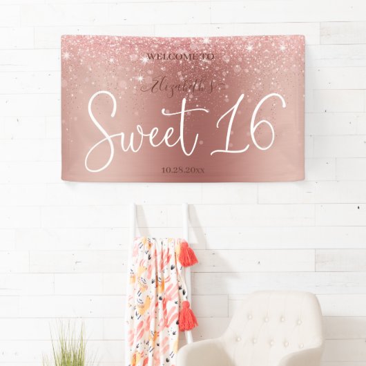 Modern Roos Gouden Glitter Sparkling Sweet 16 Spandoek (Insitu)