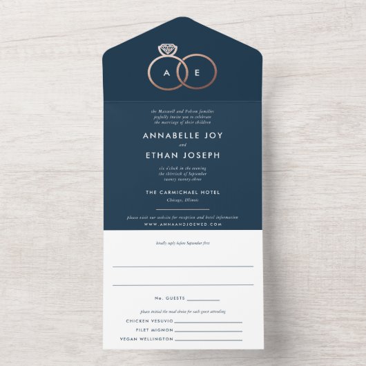 Modern Roos gouden ringen marineblauw bruiloft All In One Uitnodiging (Binnen)