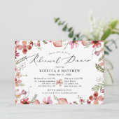 Modern roze perzik bruiloft repetitie diner kaart (Staand voorkant)