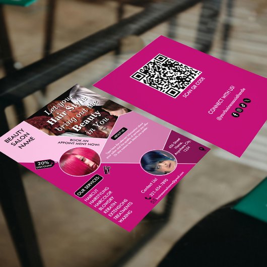 Modern Roze Schoonheid Haar Diensten Salon Geperso Flyer