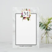 Modern Roze Waterverf Floral Bouquet Monogram Briefpapier (Staand voorkant)