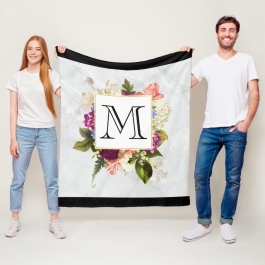 Modern Roze Waterverf Floral Bouquet Monogram Fleece Deken (In situ)