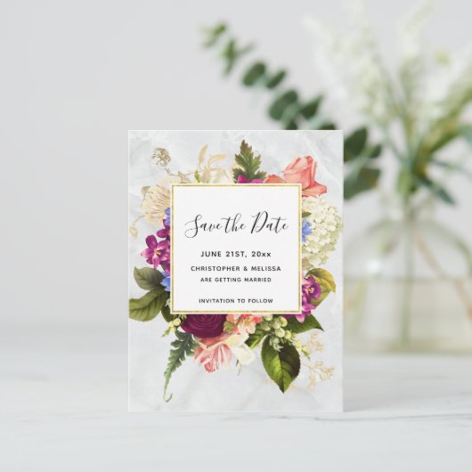 Modern Roze & Wit Bloemen Bruiloft Save the Date Briefkaart (Staand voorkant)