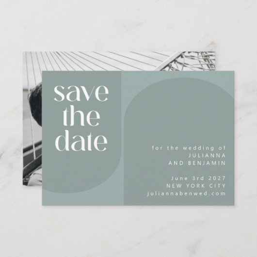 Modern Sage Blauwgroen groene geometrische chique Save The Date (Voorkant / Achterkant)