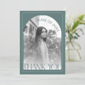Modern Sage Green Arch Graduation Flat Bedankkaart (Staand voorkant)