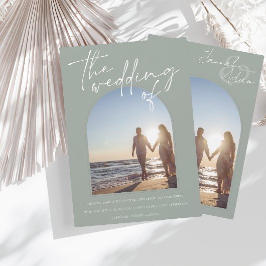 Modern Sage Green Arch Initiaal Photo Wedding Kaart