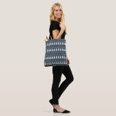 Modern Scandinavian Winter Tree Pattern Grey Draagtas (Op model)
