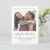 Modern Script Botanische Foto Huwelijksuitnodiging Kaart (Staand voorkant)