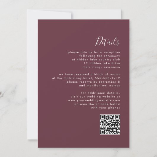 Modern Script Bourgogne QR Code Wedding Kaart (Achterkant)