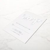 Modern Script Bruiloft RSVP Zilver Folie Uitnodiging (Gedraaid)