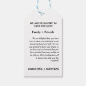 Modern script bruiloft verwelkomt & reisweekend cadeaulabel (Voorkant)