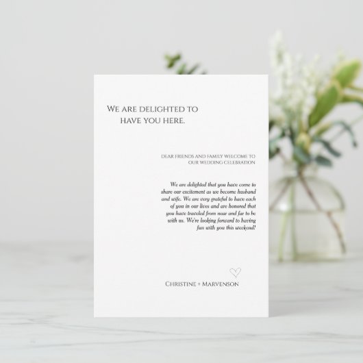 Modern script bruiloft verwelkomt & reisweekend kaart (Staand voorkant)