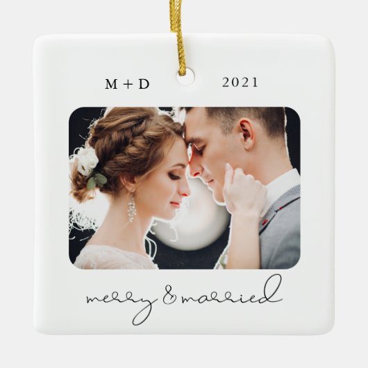 Modern script elegant Merry Married Wedding Foto Keramisch Ornament (Voorkant)