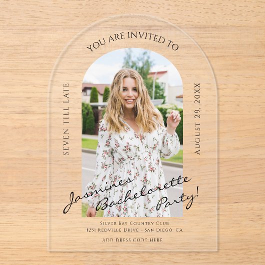 modern script foto bachelorette uitnodiging acryl uitnodigingen (Voorkant)
