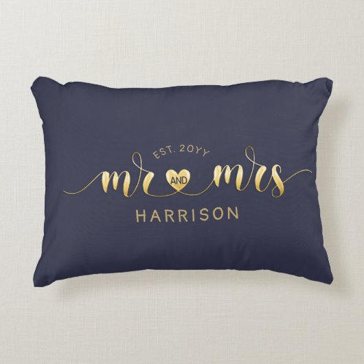 Modern Script Gold Mr en Mrs Passen getrouwd Gift Accent Kussen (Voorkant)