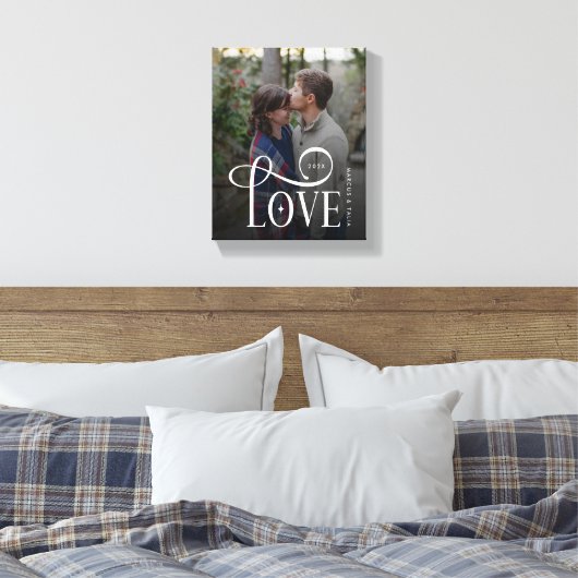 Modern Script Love Custom Engaged Couples Photo Canvas Afdruk (Insitu (Slaapkamer))