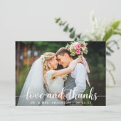 Modern Script Love Merci Mariage Couple Photo (Debout devant)