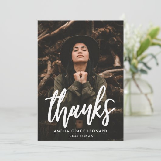 Modern Script Maroon Photo Afstuderen Bedankkaart (Staand voorkant)