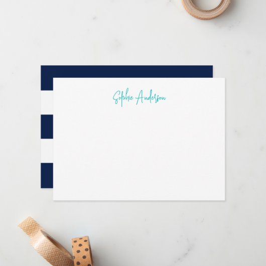 Modern script met witte strepen en aangepaste kleu notitiekaartje (Voorkant / Achterkant in situ)