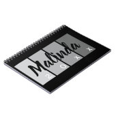 Modern Script Name Design – Zwart en Zilver Minima Notitieboek (Linkerzijde)