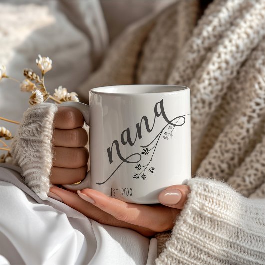 Modern script nana jaar gevestigd koffiemok