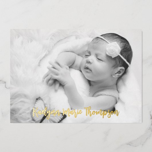 Modern Script Photo Birth Announcement-Kaart Folie Uitnodiging (Voorkant)