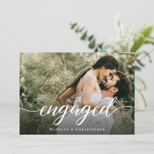 Modern Script Photo Chic Wedding Engagement Party Kaart (Staand voorkant)
