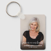 Modern Script Photo Memorial Forever in our Hearts Sleutelhanger (Voorkant)