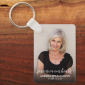 Modern Script Photo Memorial Forever in our Hearts Sleutelhanger (Voorkant)