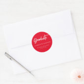 Modern Script Red White Afstuderen Ronde Sticker (Envelop)