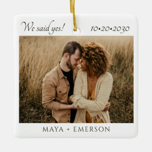 Modern Script Rustiek Verloving Foto Keepsake Keramisch Ornament