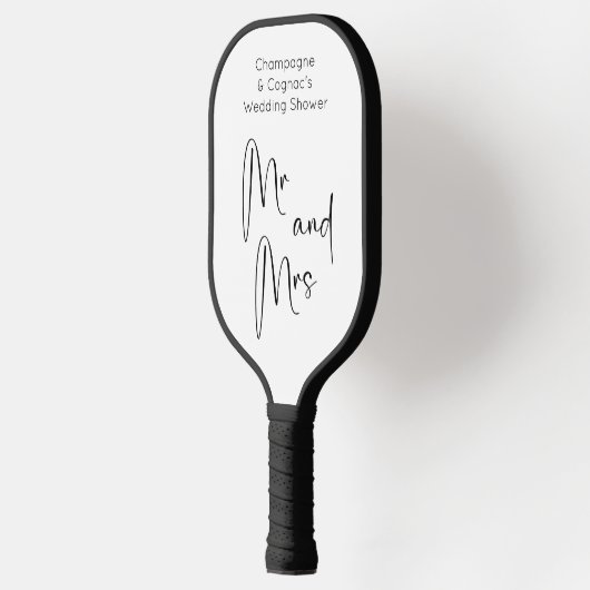 Modern Script Trouwdouche Mr. en Mrs. Pickleball Paddle (Links)