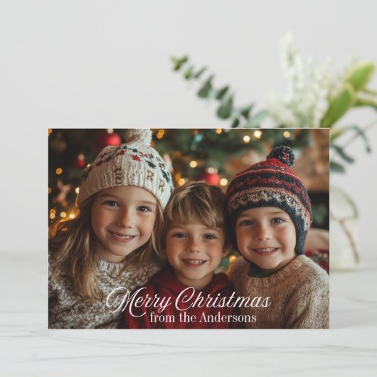 Modern Script Vrolijk Kerstfeest Custom Family Pho Feestdagenkaart (Staand voorkant)