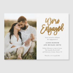 Modern Script We zijn verloofd Foto Verloving Fees Magnetische Uitnodiging